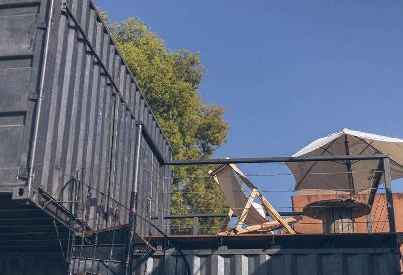 اتاق استاندارد, Pura Vida Mae Hostel