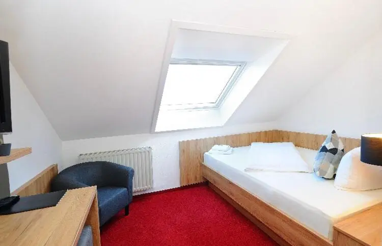 Standard Single Room, Vico S Hotel & Restaurant Asperg