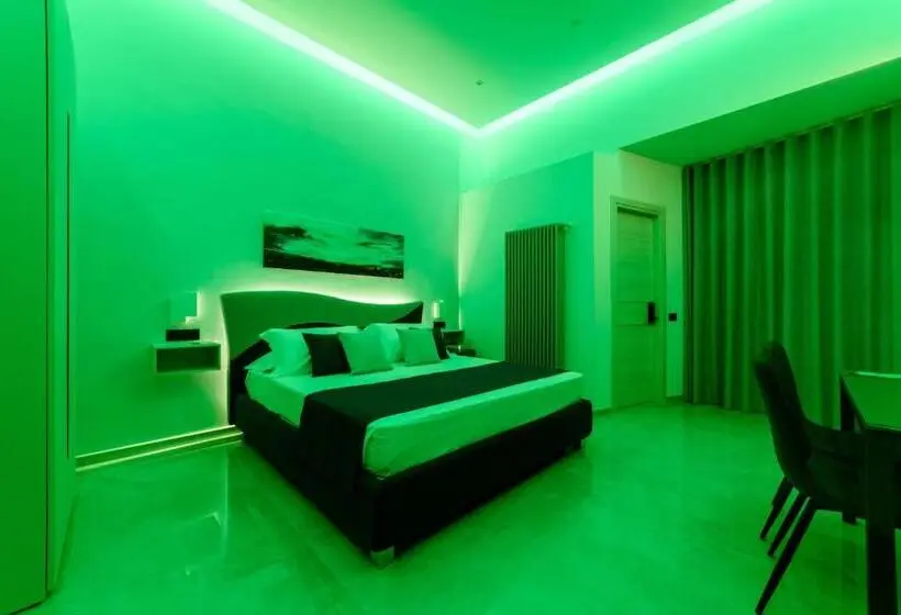 سوییت جونیور لوکس, Cloister Suites Amalfi