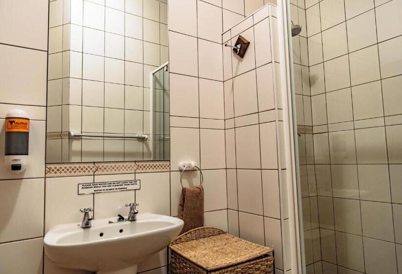اتاق خانوادگی, Chameleon Backpackers & Guesthouse
