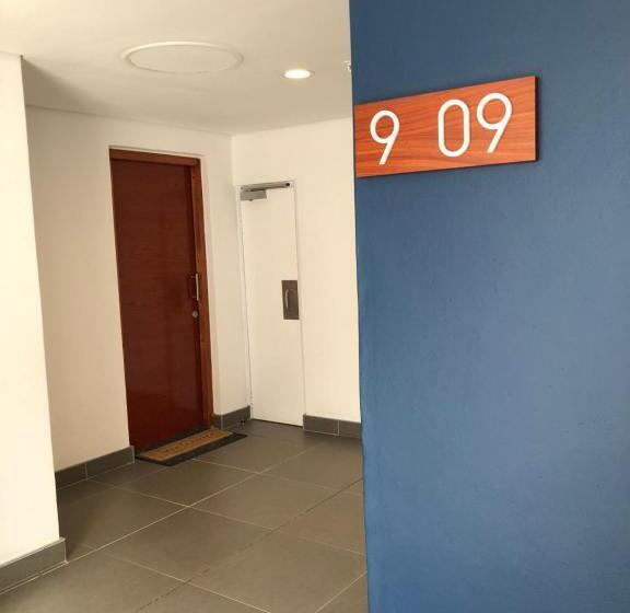 آپارتمان لوکس 1 خوابه, Chameleon Backpackers & Guesthouse