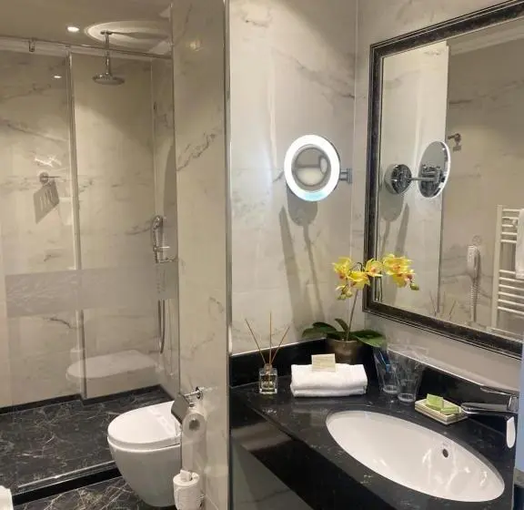 اتاق استاندارد با چشم‌انداز دریا, Residence Promenade