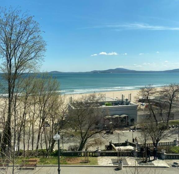 اتاق استاندارد با چشم‌انداز دریا, Residence Promenade