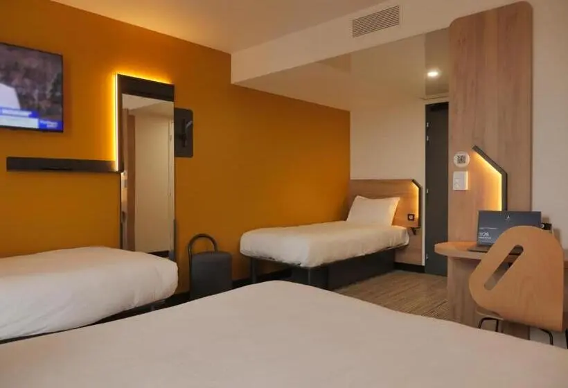 Standard Neljän Hengen Huone, B&b Hotel Carcassonne Rocadest La Cité