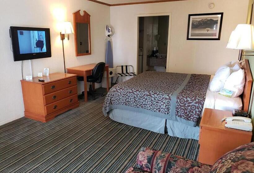 Standard Room King Size Bed