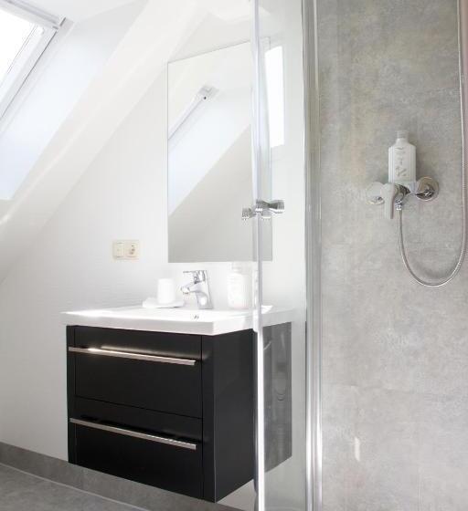 标准单人间, Gewürzmühle