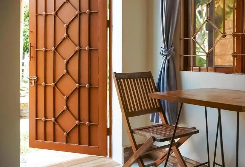 Habitación Estándar, Karma Traders Kampot