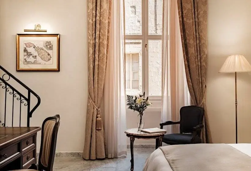 سوییت دوبلکس, Palais Le Brun