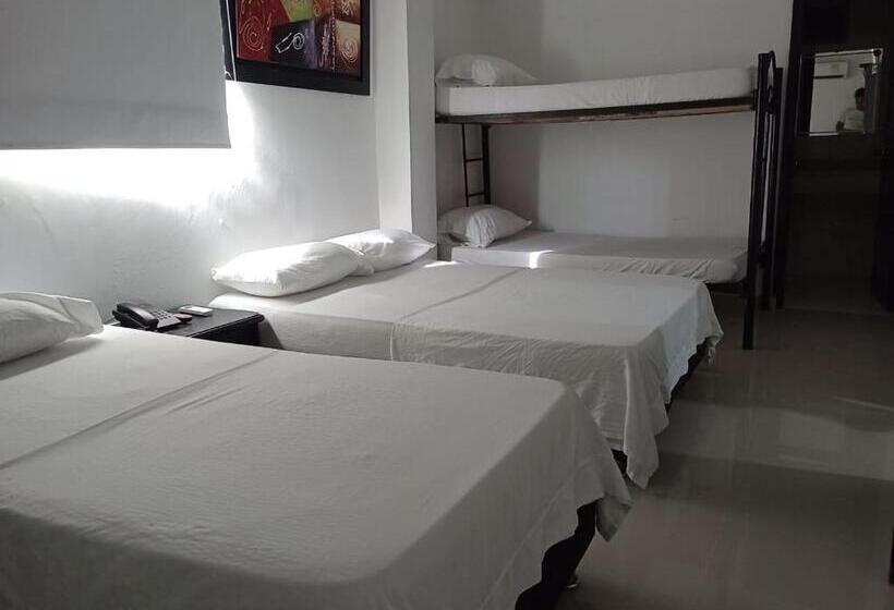 חדר סטנדרט לארבעה, Suite Imperial 72