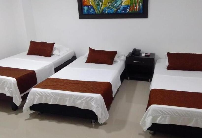 חדר סטנדרט לארבעה, Suite Imperial 72