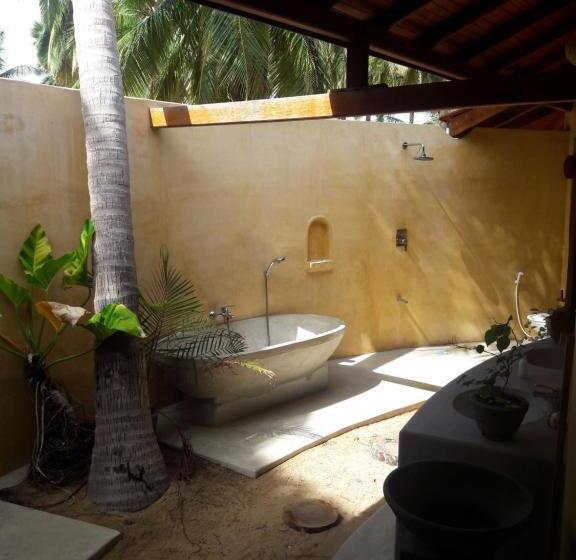 بانگلوی استاندارد 2 خوابه, Kitelantis Hotel And Resort