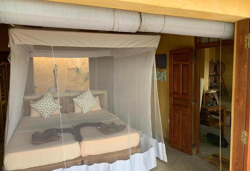 レイクビュースタンダードルーム, Kitelantis Hotel And Resort