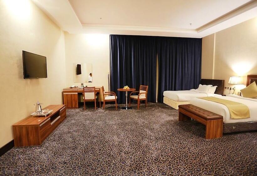 جناح جونيور, Karam Al Balad