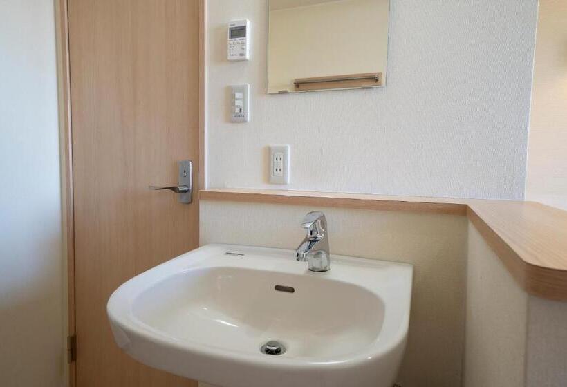 Quarto Estandar Banheiro Compartilhado, Monzennoyu