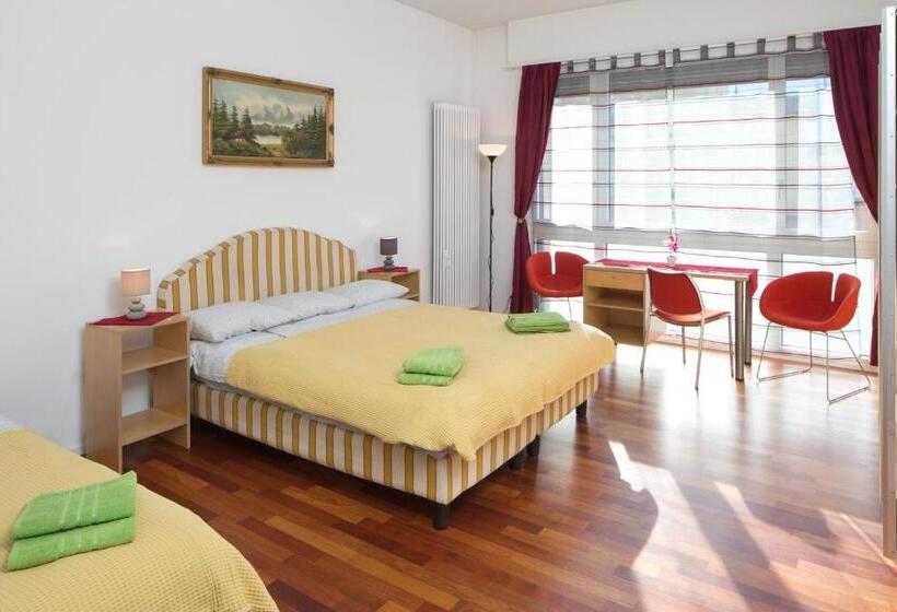 اتاق استاندارد چهارنفره با سرویس بهداشتی مشترک, Rooms Al Festival