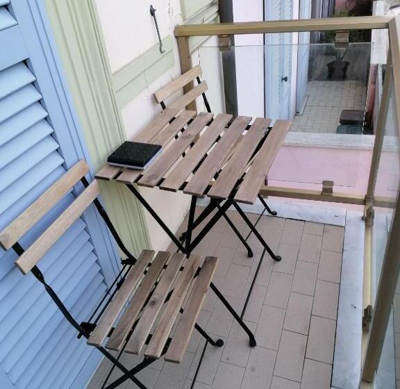 اتاق استاندارد سه تخته با بالکن, Cilene