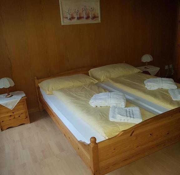 패밀리 룸, Restaurant Linde