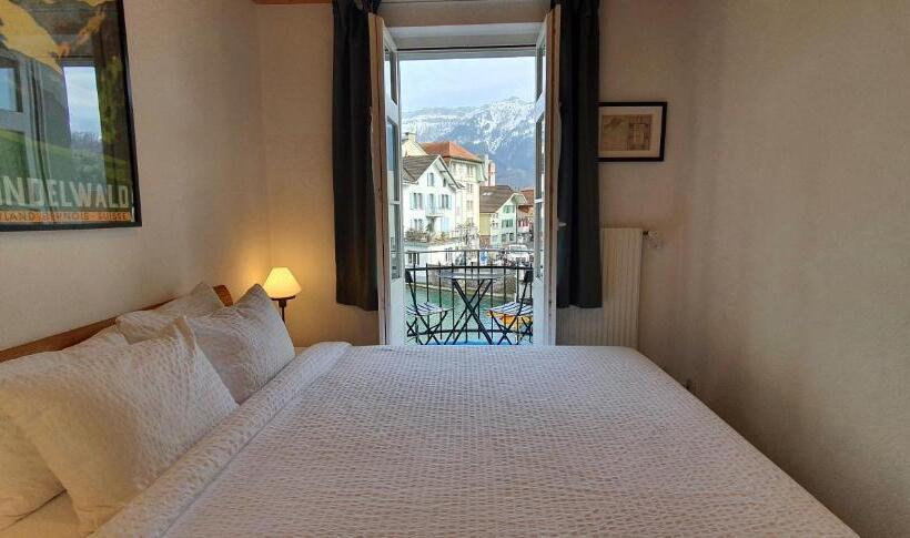 غرفة قياسية فردية مزودة بشُرفة, The Aarburg Hotel & Café