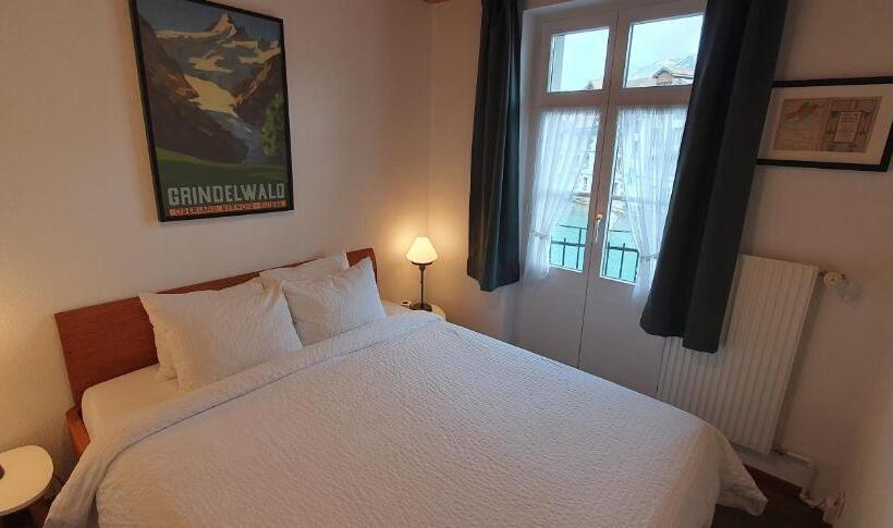 اتاق استاندارد یک تخته با بالکن, The Aarburg Hotel & Café