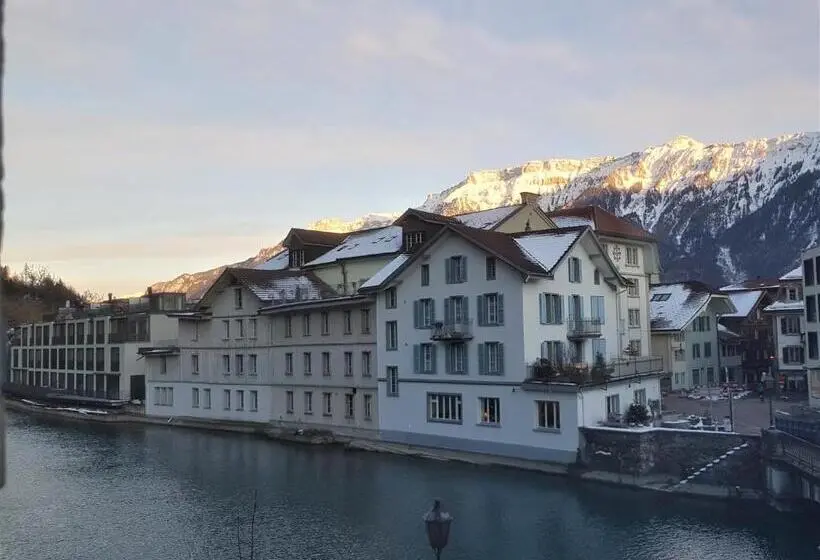 マウンテンビュースタンダードルーム, The Aarburg Hotel & Café