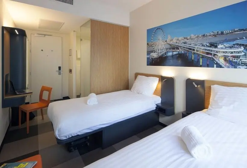 スタンダードルーム, Easyhotel The Hague Scheveningen Beach