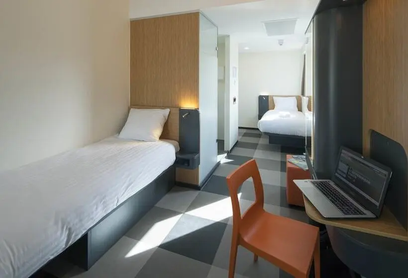 スタンダードルーム, Easyhotel The Hague Scheveningen Beach