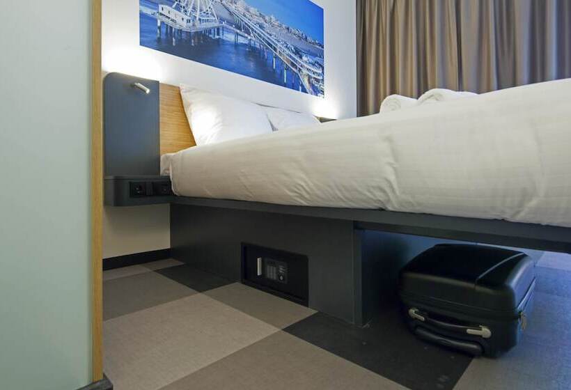 수피리어 룸, Easyhotel The Hague Scheveningen Beach