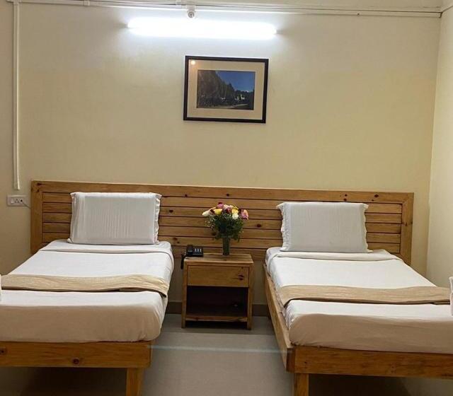 Quarto Estandar, Travellers Inn