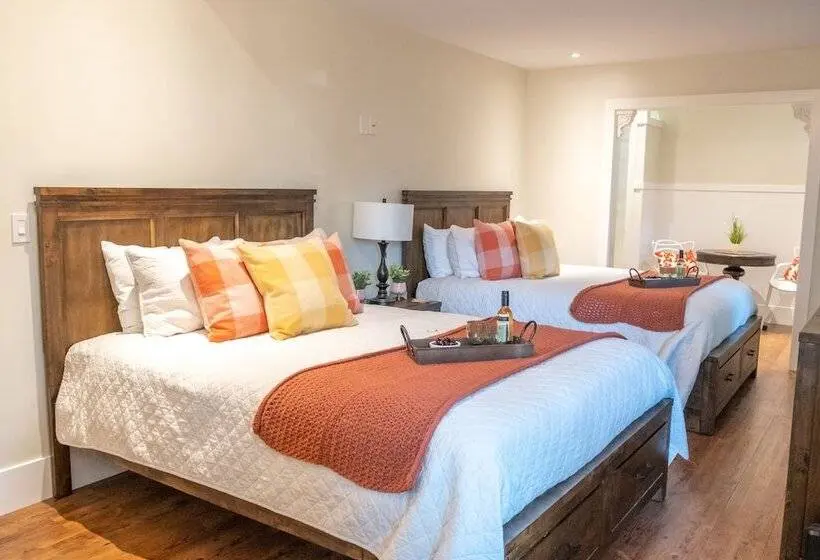 سوییت, Kelowna Bed And Breakfast