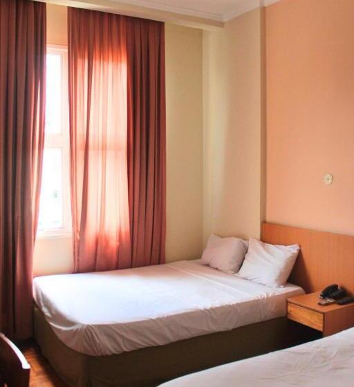 اتاق استاندارد چهار تخته, Atlântico Tower