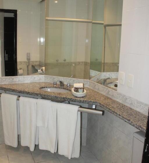 اتاق خانوادگی, Atlântico Tower