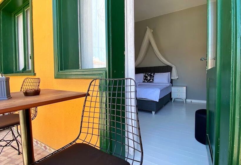 Номер Deluxe Вид на Город, Zer Suites Alaçatı