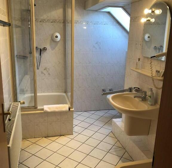 标准间, Pension Heimliche Liebe