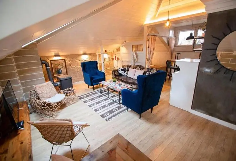 1 Bedroom Penthouse Apartment, Meri Boutique