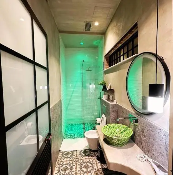 اتاق لوکس, Meri Boutique