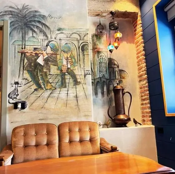 اتاق لوکس, Meri Boutique