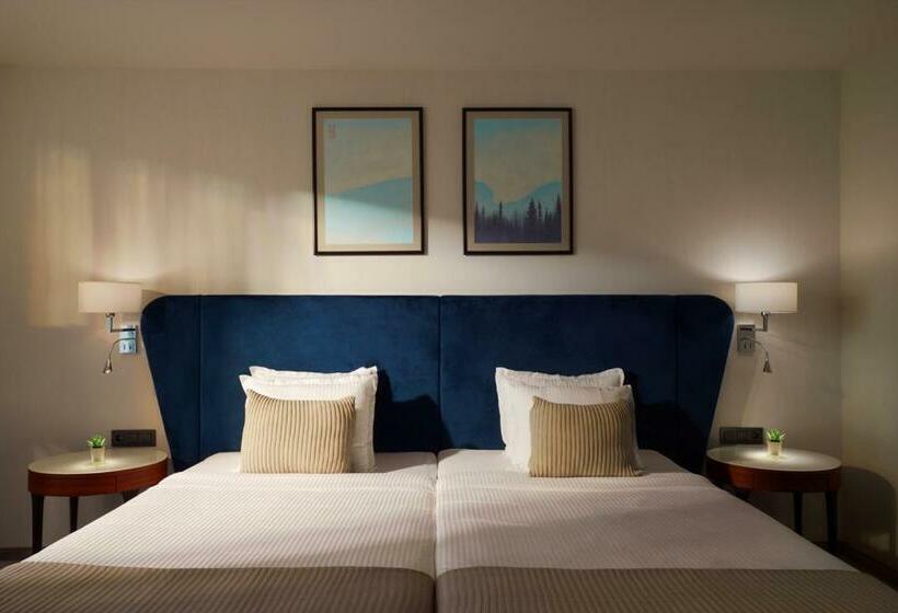 스탠다드 룸 공원 전망, Astor Garden