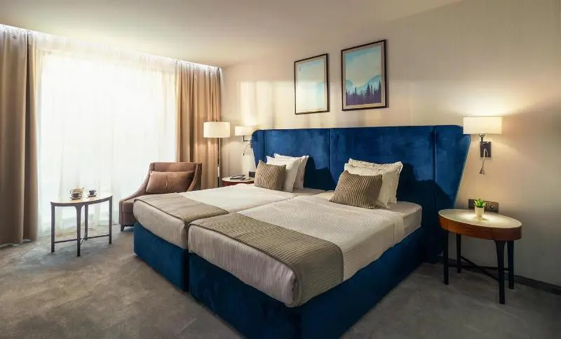 اتاق استاندارد با چشمانداز استخر, Astor Garden