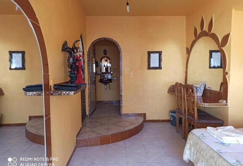 标准间, Castillo Del Rey