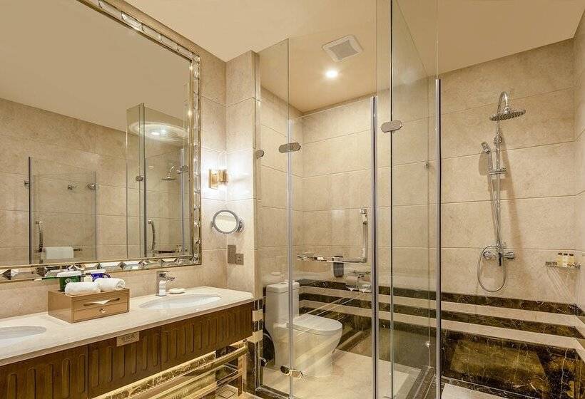 Quarto Classe Business, Chateau Star River Shaanxi