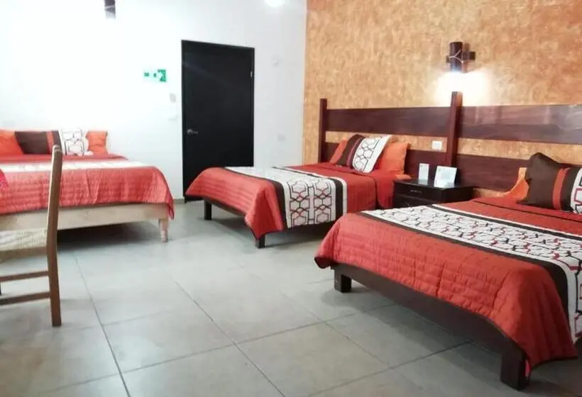 اتاق ساده سه‌ نفره, Kali Huasteca Posada