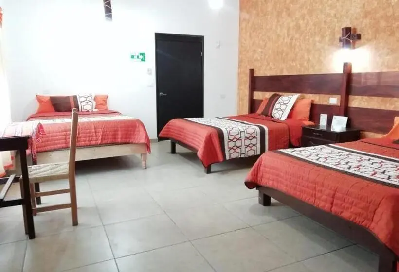 اتاق ساده سه‌ نفره, Kali Huasteca Posada