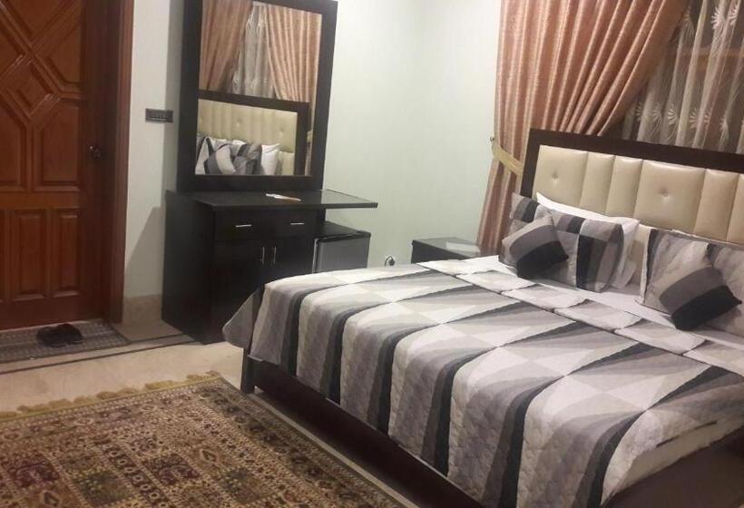 اتاق استاندارد با تراس, Seven 7