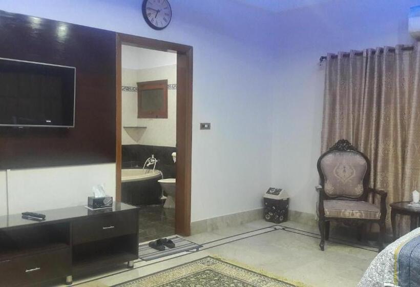 اتاق استاندارد با تراس, Seven 7