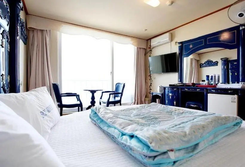 اتاق لوکس, Sun Motel