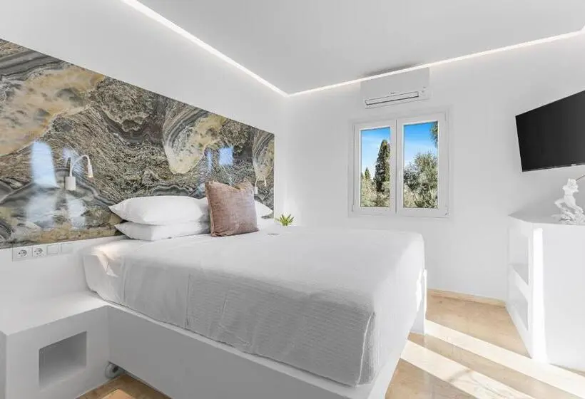 Huoneisto 1 Makuuhuone Allasnäkymä, Villa K Boutique