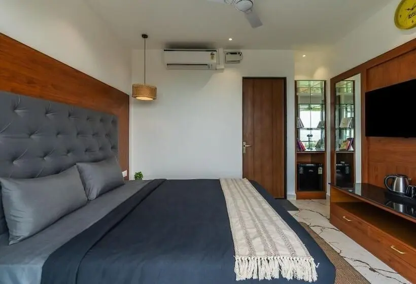 オーシャンビューデラックスルームバルコニー付き, The Hosteller Goa, Mandrem