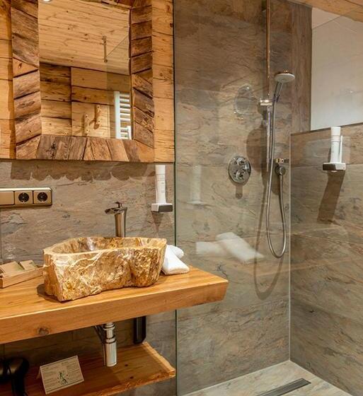 테라스 주니어 스위트, Almhotel Grünsteinblick