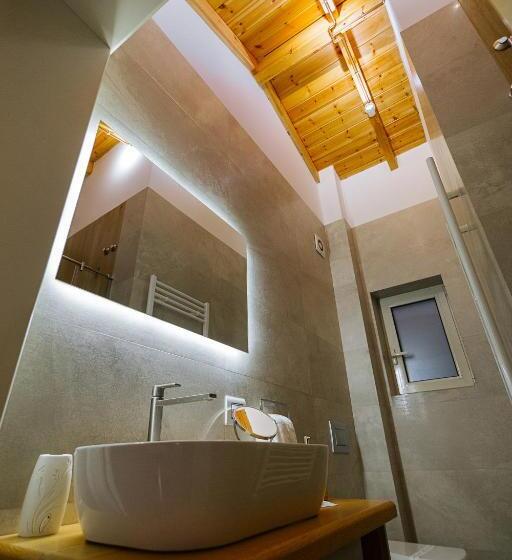 ジュニアスイート, Villa Ester