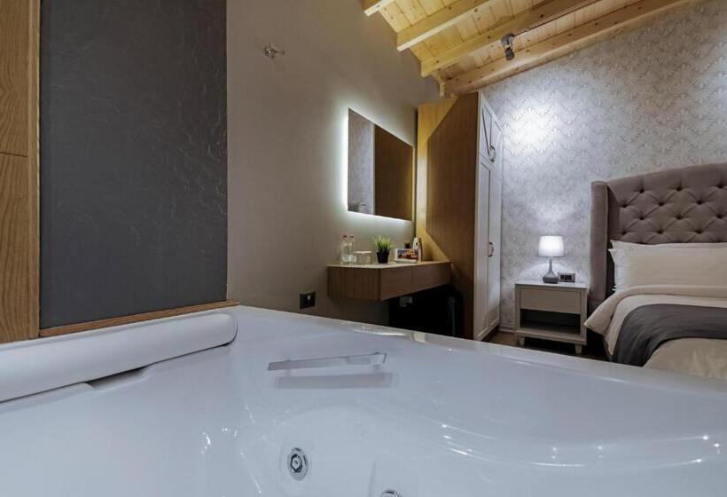 スーペリアースイート, Villa Ester